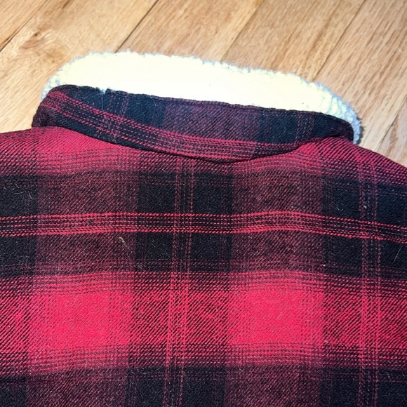 Old Navy Baby Sherpa Plaid Button Down Jacket - Picture 3 of 7